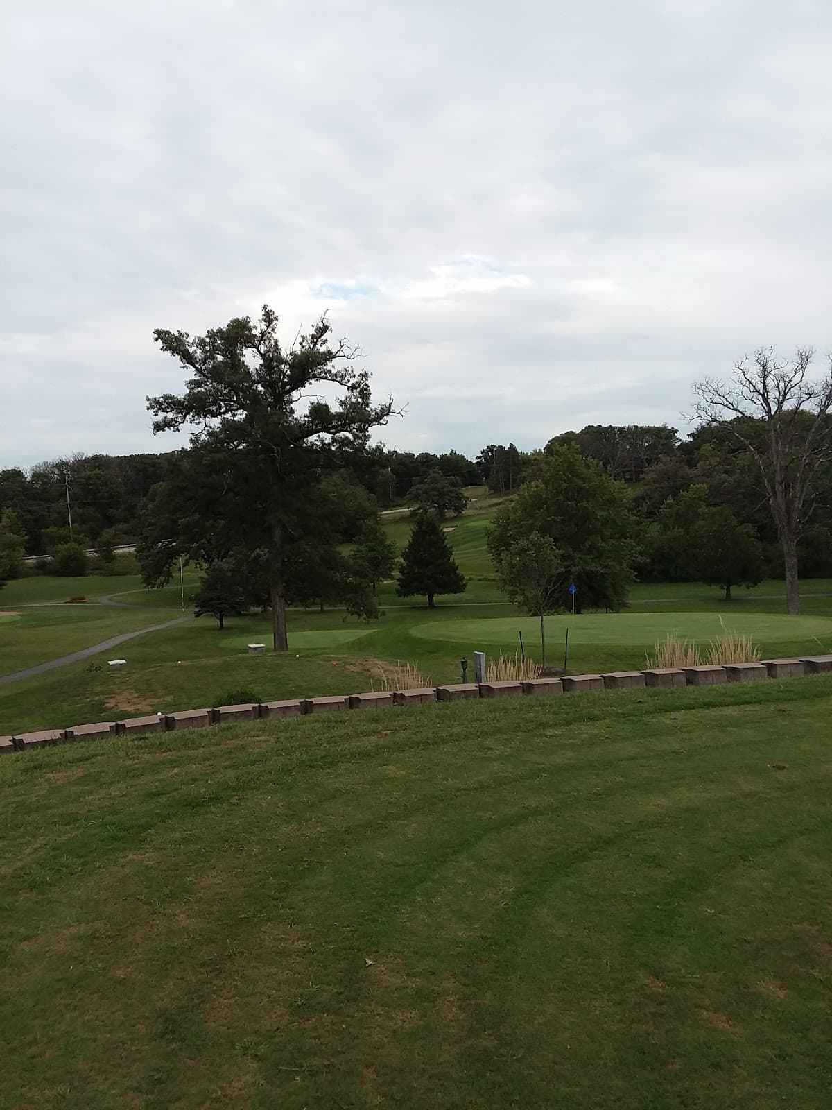 Oak View Country Club