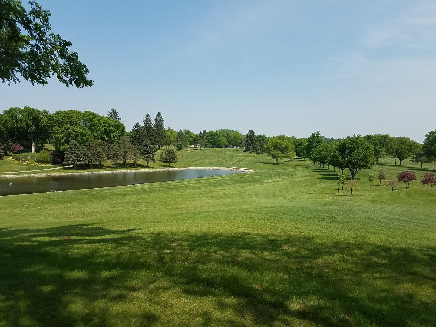 Round Grove Golf & Country Club