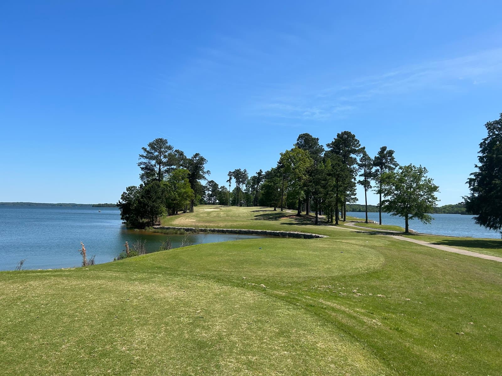 Arrowhead Pointe Golf Course at Richard B. Russell