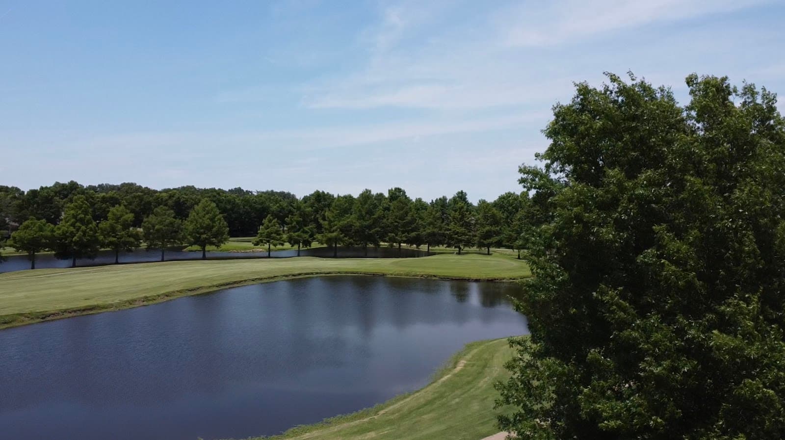 Brownstone Country Club and Resort