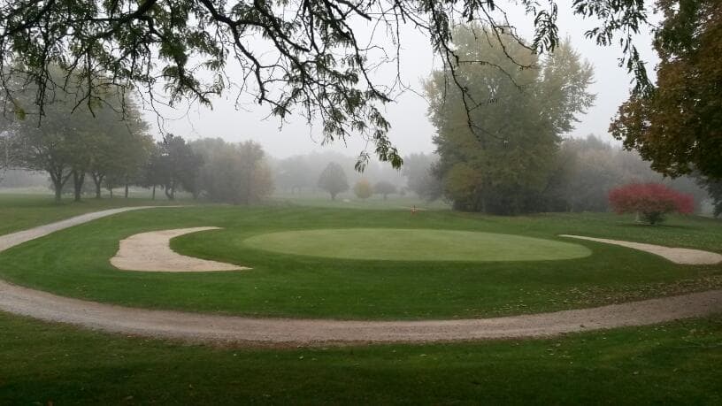 Earlville Country Club