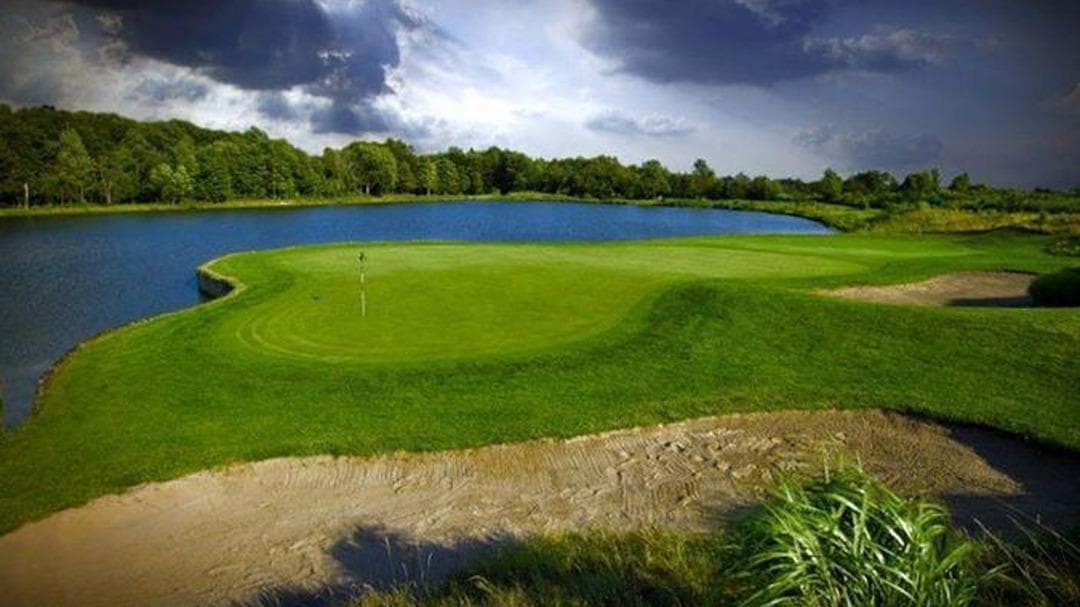 Noble Hawk Golf Links