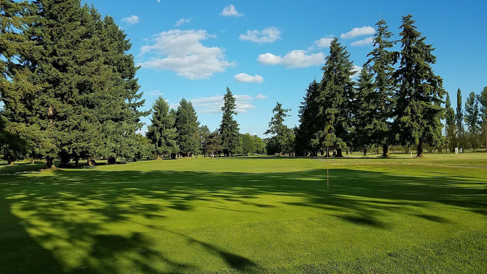 Santiam Golf Club