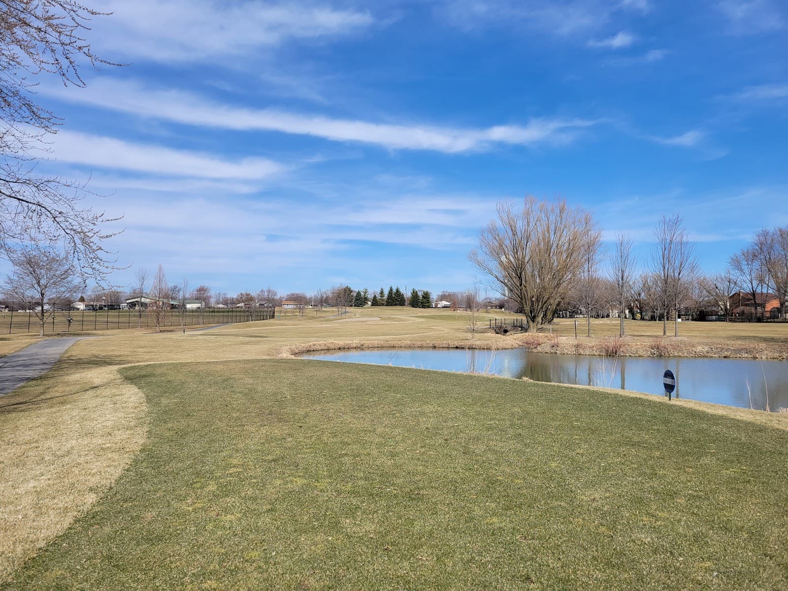 Square Links Golf Course